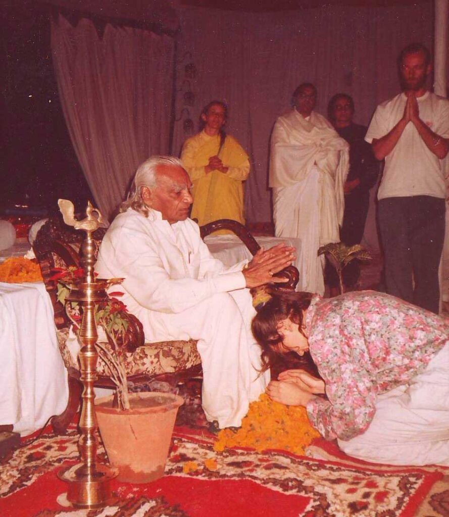 Ałła Raginis z mistrzem Guruji B.K.S. Iyengarem
